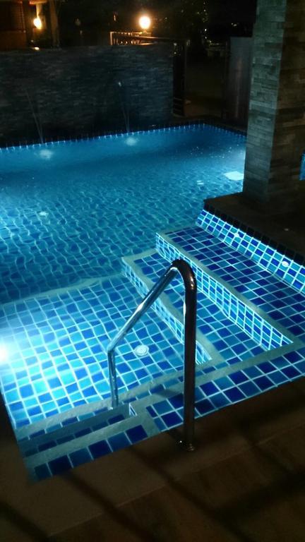 Nasa Mansion Apartman Phuket Kültér fotó
